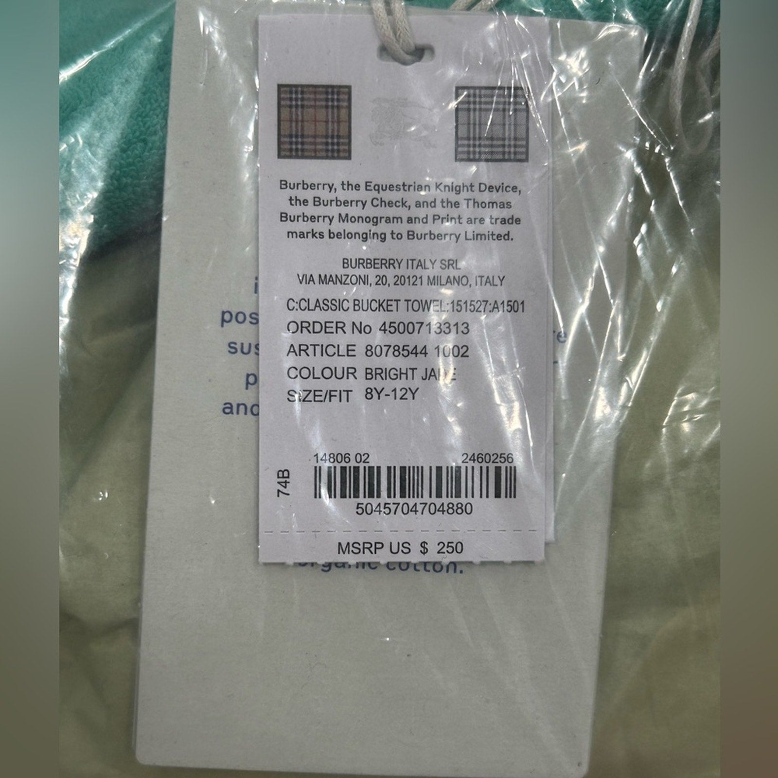 NWT and in package Burberry classic bucket towel real color retail $250
