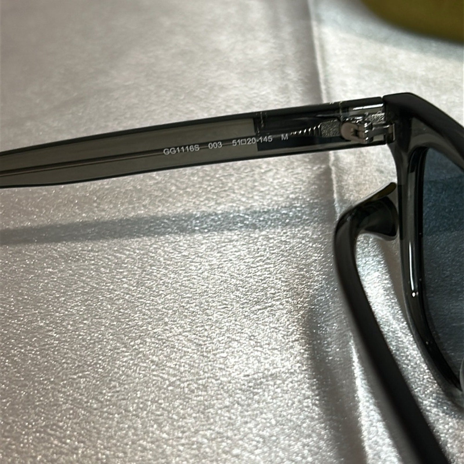 Gucci gray sunglasses full inclusion