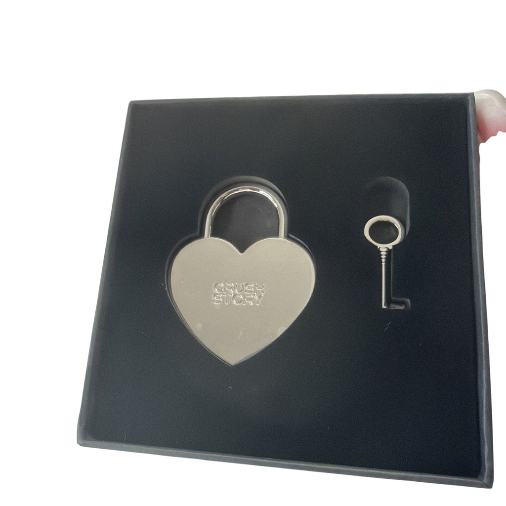 Chanel GWP LA Collection Crush Story Silver Lock And Key - NEW