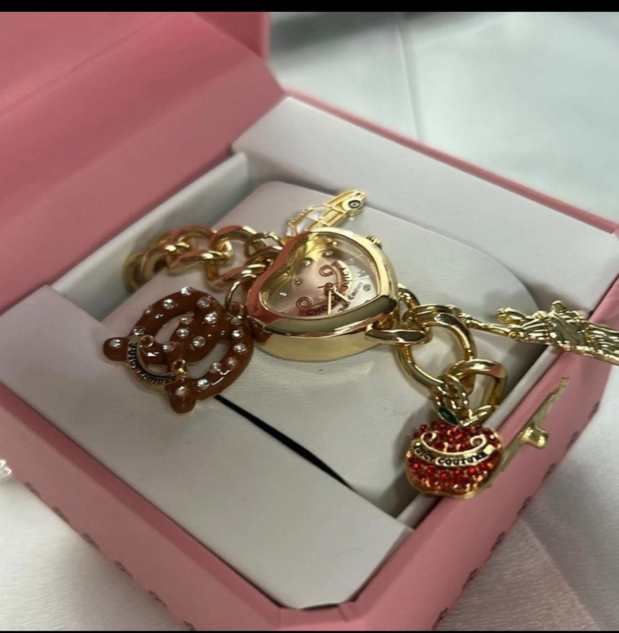 Juicy Couture watch in gold