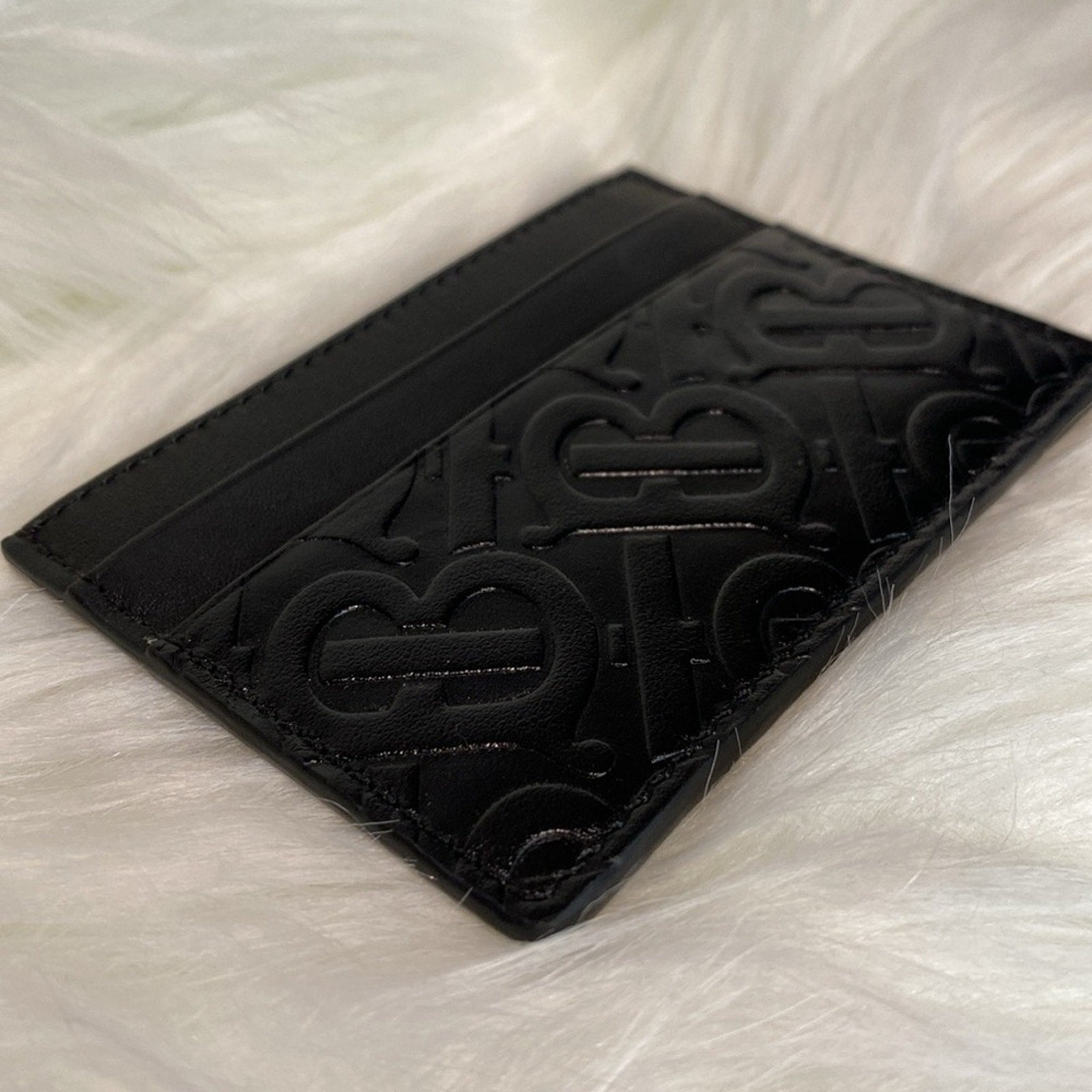 NWOT Burberry black card holder