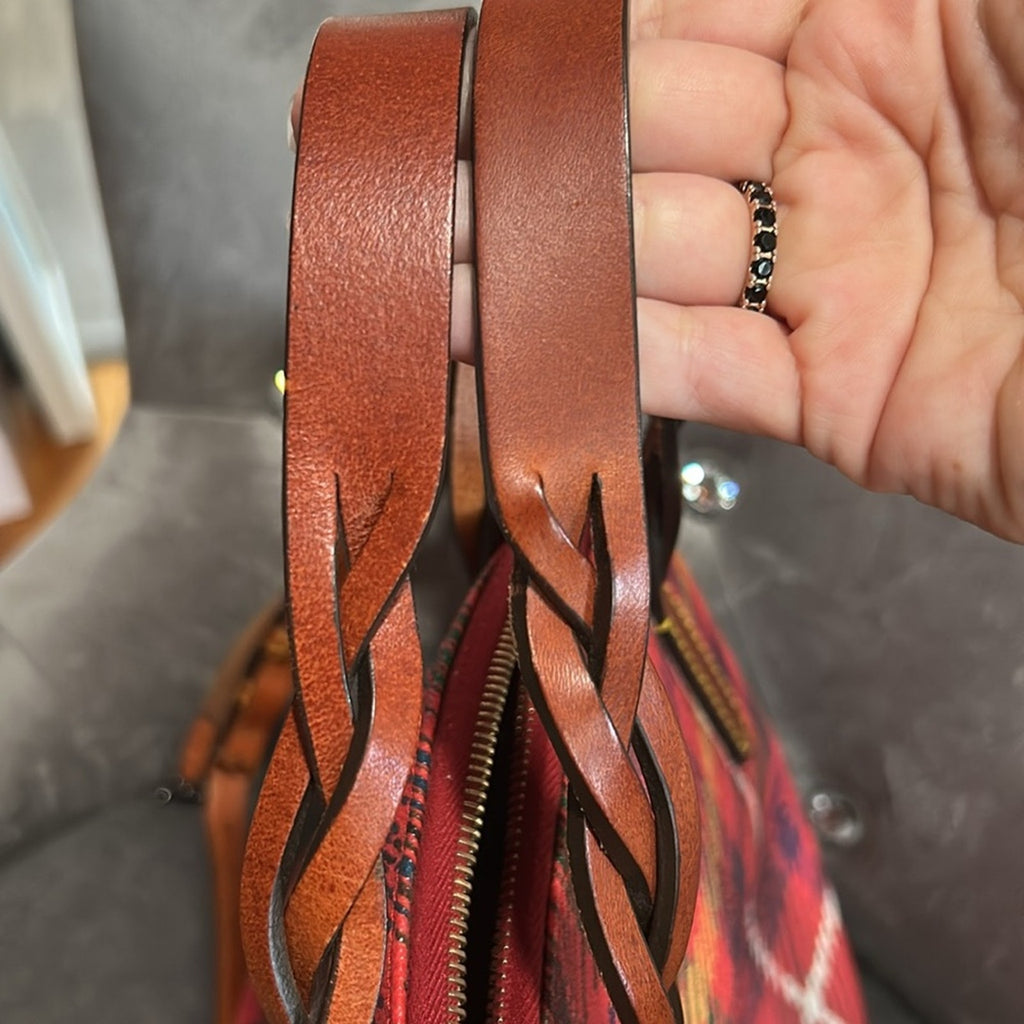 Dooney & Bourke Crossbody Bag